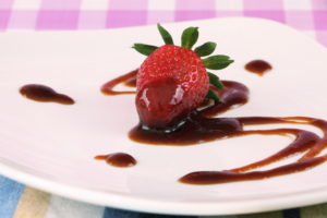 strawberry-sauce-000014943886_Full